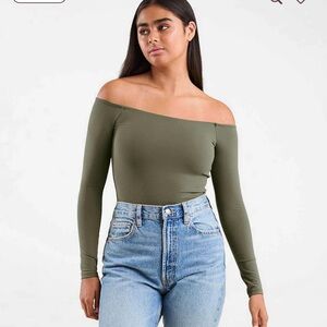 Nuuds off the shoulder Long Sleeve Bodysuit